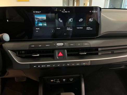 Used 2025 Kia K4 LXS image 17