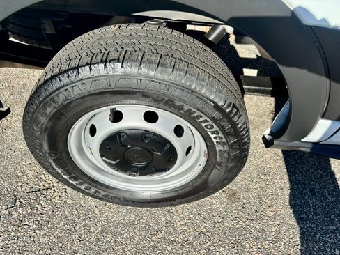 Used 2021 Ford Transit 250 Medium Roof w/ Load Area Protection Package image 29