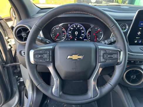 Used 2023 Chevrolet Blazer Premier image 20