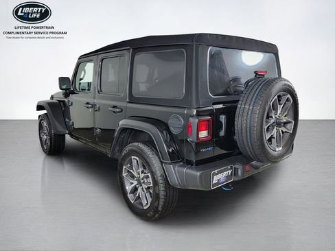 Used 2024 Jeep Wrangler Unlimited AWD/4WD image 5