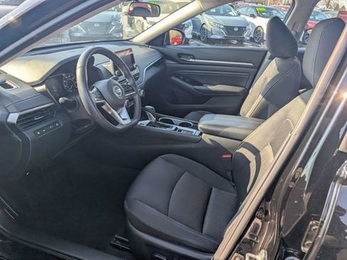 Certified 2021 Nissan Altima 2.5 SV w/ SV Premium Package image 14