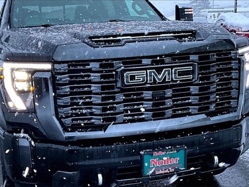 Used 2024 GMC Sierra 3500 Denali Ultimate image 29