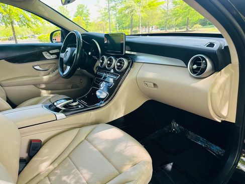 Used 2016 Mercedes-Benz C 300 4MATIC Sedan image 10