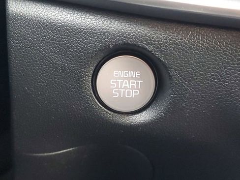 Certified 2025 Kia Sorento S image 23