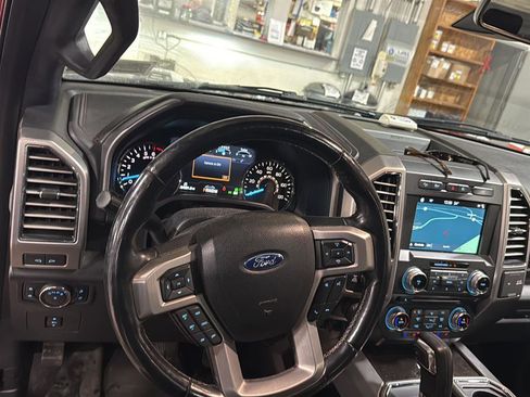 Used 2017 Ford F150 Platinum w/ Technology Package image 10