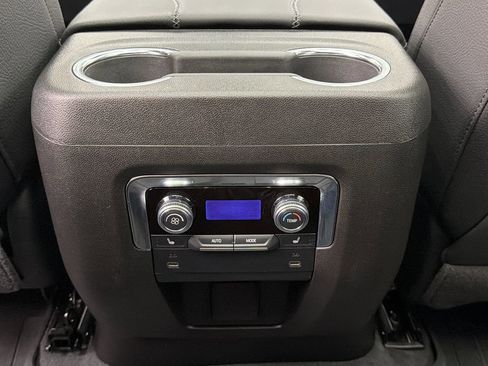 Used 2026 GMC Yukon Denali w/ Sun & Power Step Package image 36