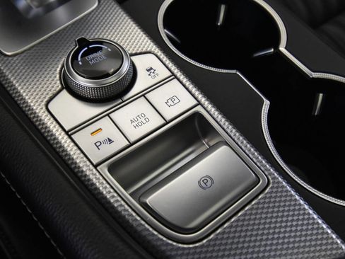 Used 2022 Genesis G70 2.0T w/ Prestige Package image 18