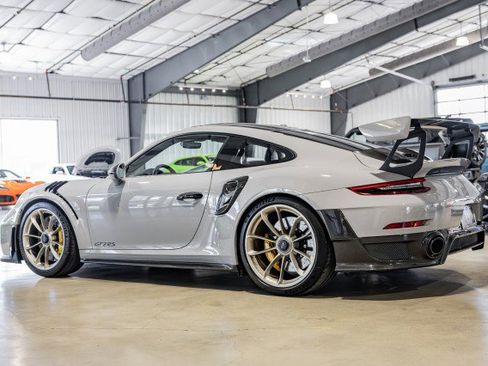 Used 2019 Porsche 911 GT2 RS w/ Weissach Package image 4