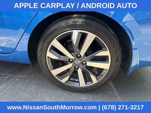 Used 2021 Nissan Versa SR w/ Convenience Package image 4