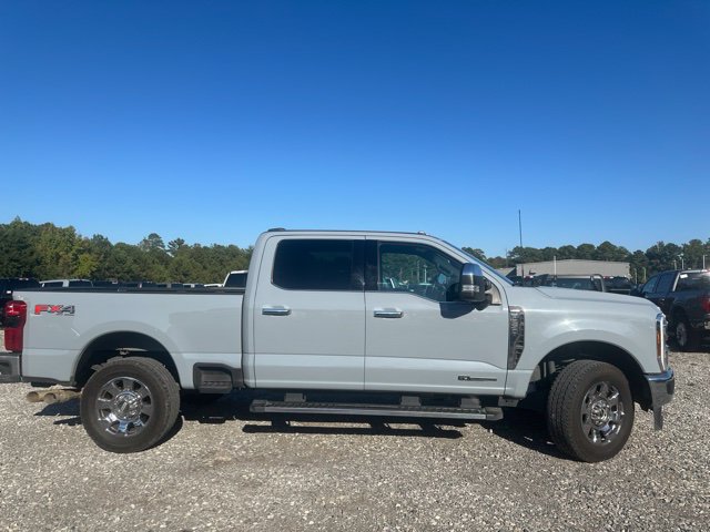 Used 2025 Ford F250 Lariat w/ Chrome Package AWD/4WD image 3