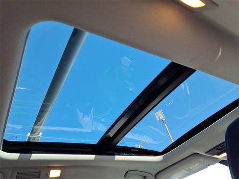 Certified 2023 Nissan Pathfinder SL w/ SL Premium Package image 9