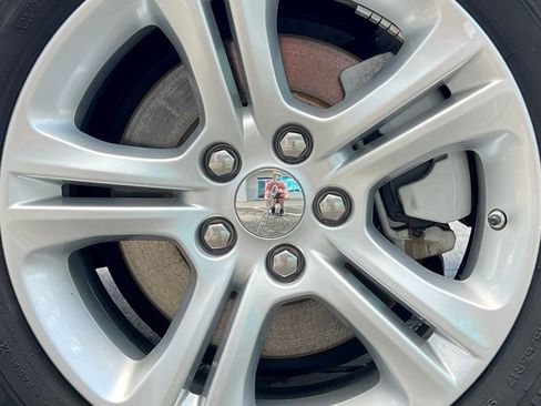 Used 2023 Dodge Charger SXT image 13