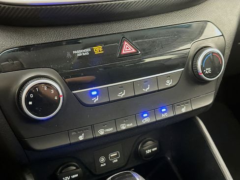 Used 2020 Hyundai Tucson Value FWD image 23