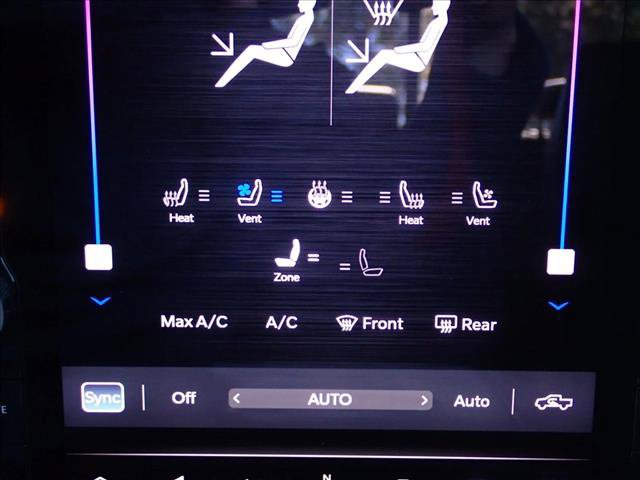 Used 2025 RAM 1500 Limited AWD/4WD image 19