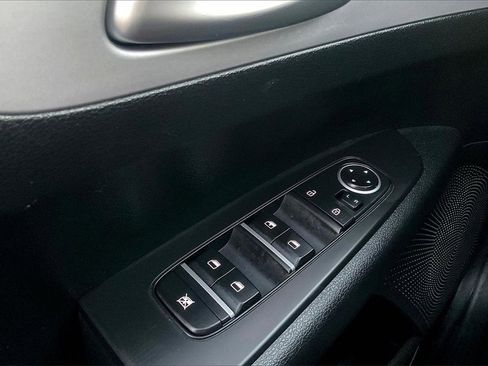 Used 2024 Kia Forte LXS image 37