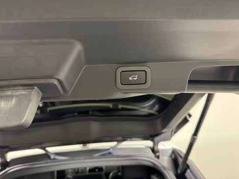 Used 2019 Land Rover Range Rover Sport HSE image 29