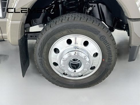 Used 2026 Ford F450 King Ranch w/ Chrome Package AWD/4WD image 38