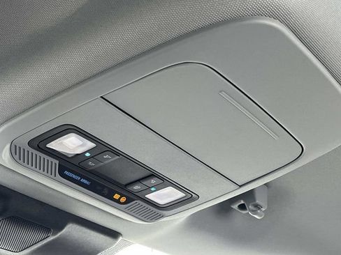 Used 2026 Ford F250 XL w/ F-250 >10K GVWR Package image 25