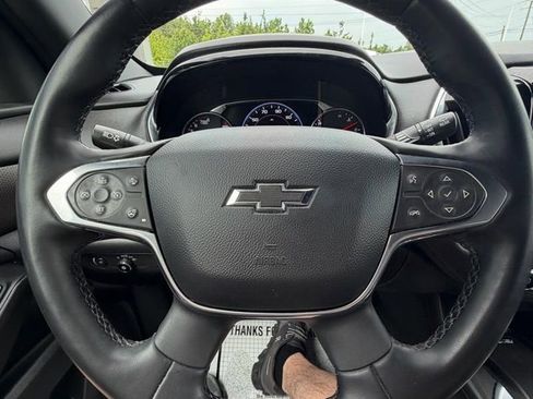 Used 2023 Chevrolet Traverse Premier w/ Redline Edition FWD image 10
