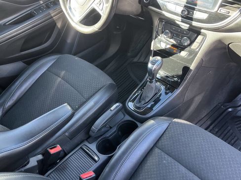 Used 2019 Buick Encore Sport Touring AWD/4WD image 21