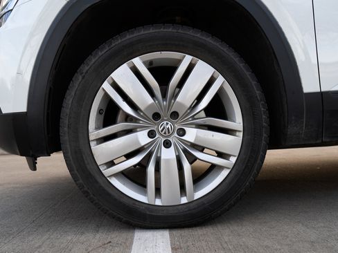 Used 2020 Volkswagen Atlas SE image 14