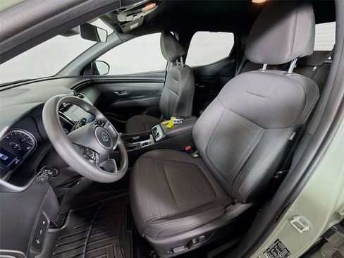 Used 2022 Hyundai Santa Cruz SEL AWD/4WD image 2