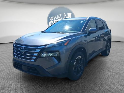 Used 2024 Nissan Rogue SV w/ SV Premium Package AWD/4WD image 8