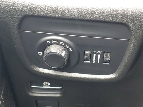 New 2025 Jeep Grand Cherokee Laredo X w/ Luxury Tech Group I image 20