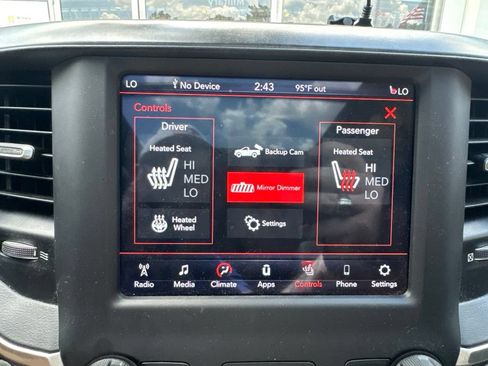 Used 2019 RAM 1500 Big Horn AWD/4WD image 12