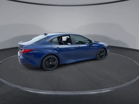 Used 2026 Toyota Camry SE w/ Convenience Package image 8