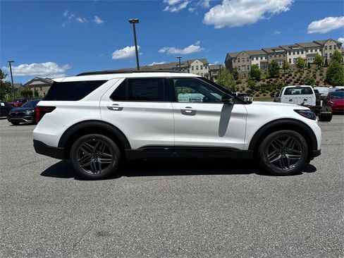 New 2025 Ford Explorer ST w/ Sun And Sound Package image 8
