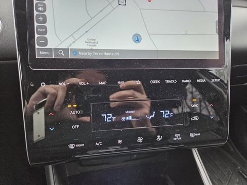 Used 2022 Hyundai Tucson Limited image 13