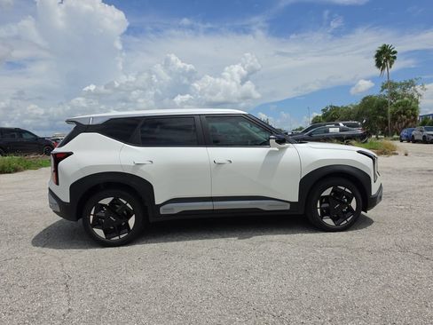 New 2027 Kia Seltos EX FWD image 9