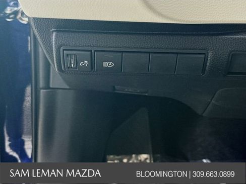 Used 2023 Toyota Corolla LE image 10