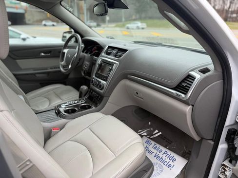 Used 2017 GMC Acadia Limited SLT image 24