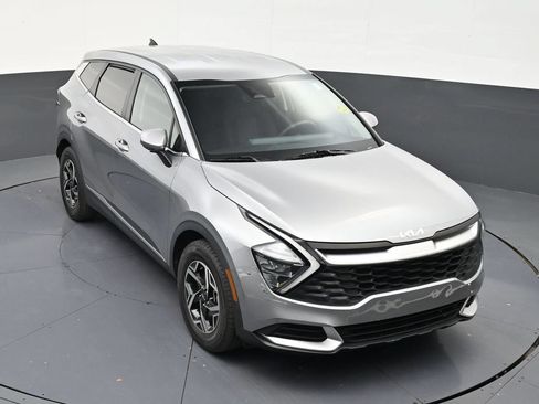 Used 2023 Kia Sportage LX FWD image 18