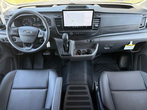 New 2025 Ford Transit 250 148 Medium Roof image 10