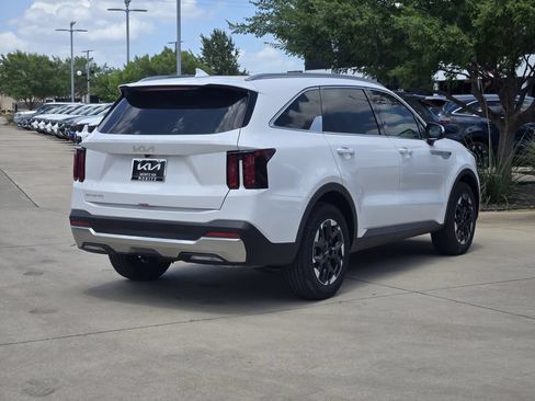 New 2026 Kia Sorento S w/ S Panoramic Sunroof Package FWD image 4