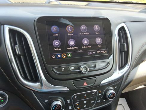 Used 2021 Chevrolet Equinox Premier FWD image 15
