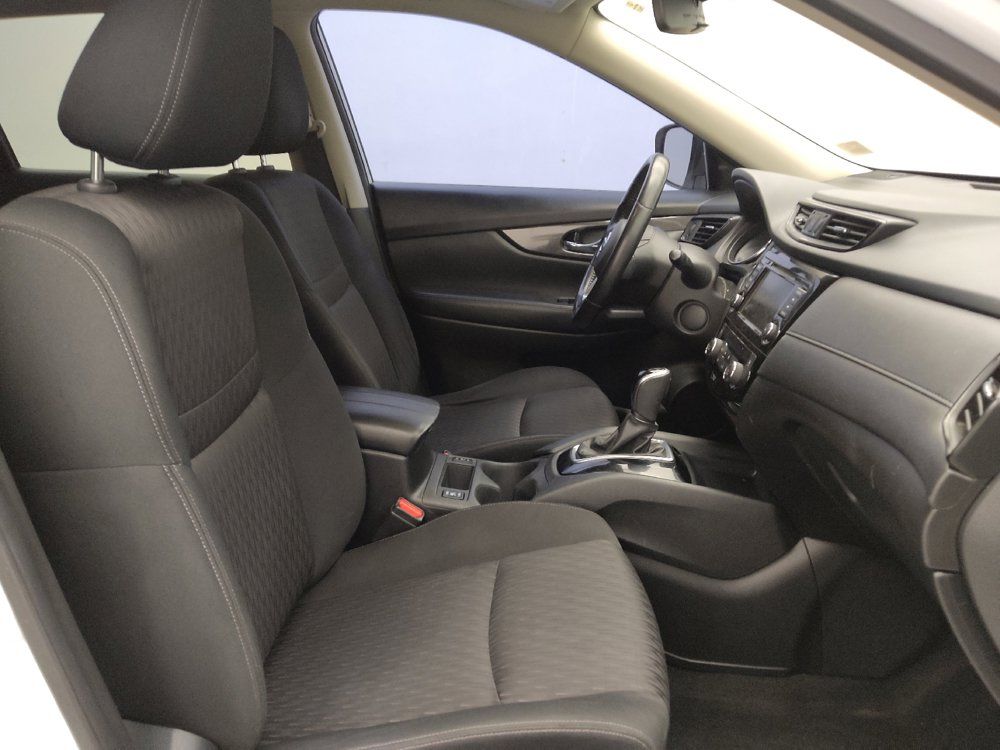 Used 2019 Nissan Rogue SV FWD image 21