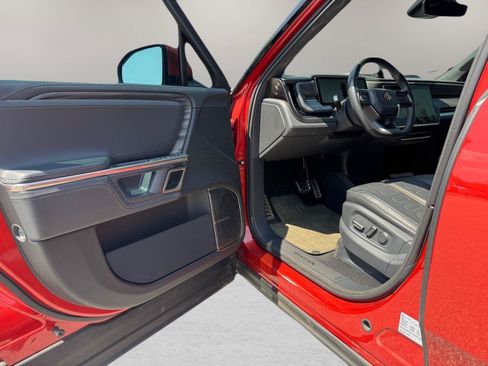 Used 2022 Rivian R1T Adventure AWD/4WD image 17