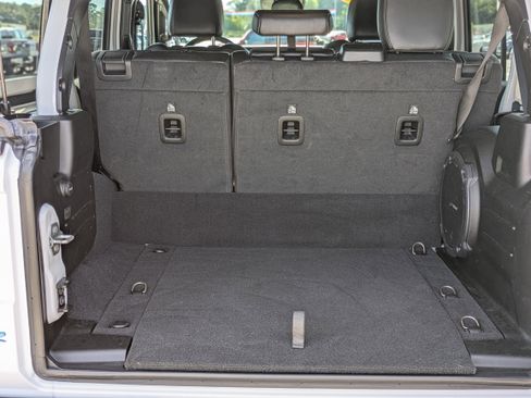 Used 2022 Jeep Wrangler Unlimited Rubicon 4xe w/ Cold Weather Group image 12