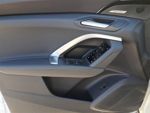 New 2025 Audi Q5 2.0T Premium Plus image 20