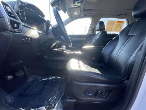 Used 2022 Kia Sorento S w/ Panoramic Sunroof Package FWD image 17