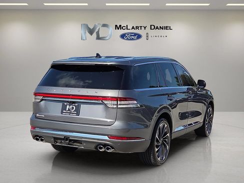 Certified 2023 Lincoln Aviator Reserve w/ Equipment Group 201A AWD/4WD image 5