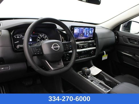 New 2026 Nissan Pathfinder SV image 13