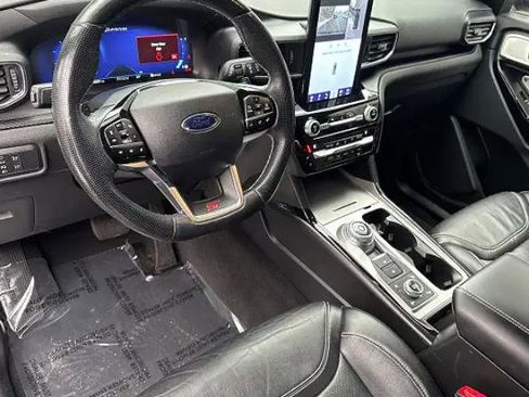 Used 2020 Ford Explorer ST w/ ST High-Performance Pack image 12