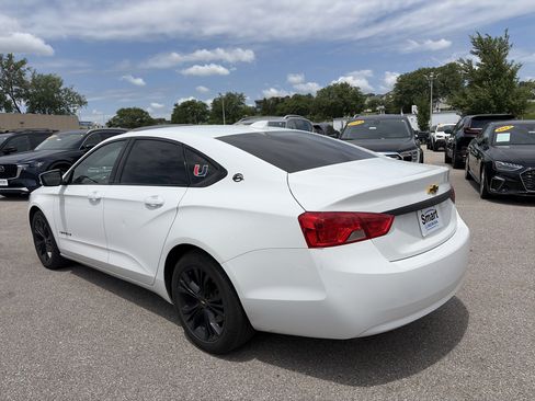 Used 2015 Chevrolet Impala LT FWD image 7