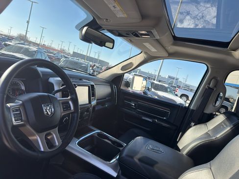 Used 2017 RAM 3500 Laramie image 25