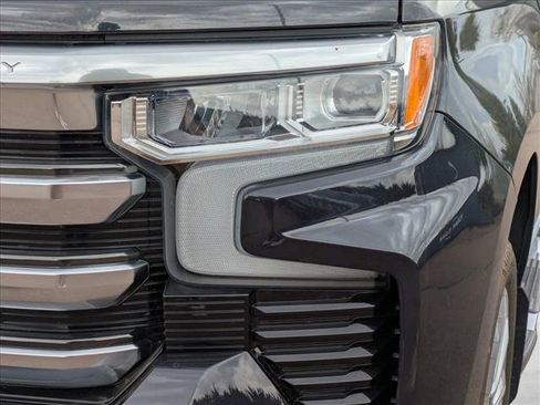 Used 2023 Chevrolet Silverado 1500 High Country w/ High Country Premium Package image 9